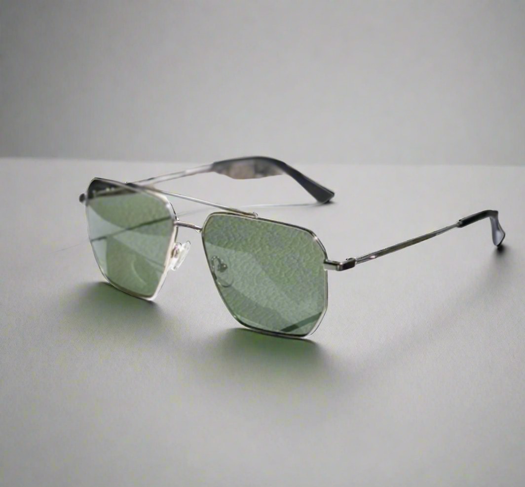 WO|MN logo aviator sunglasses metal and acetate frame - gold with dark green polarized lenses